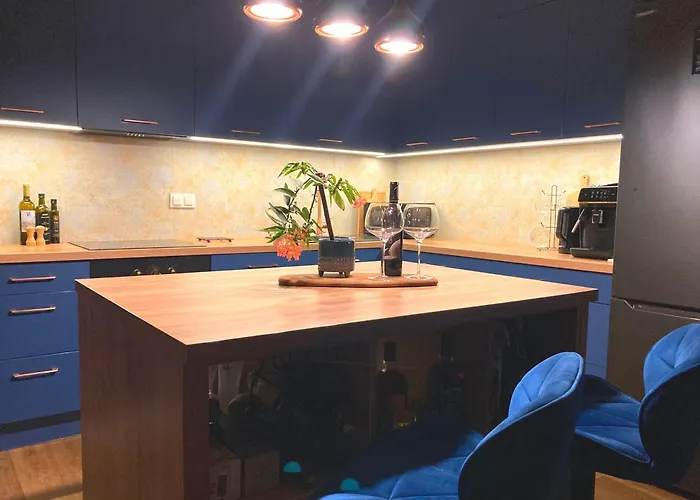 Gold - Podziemny Garaz Blisko Stadionu I Lotniska - Wygoda, Styl I Komfort Apartment Poznan