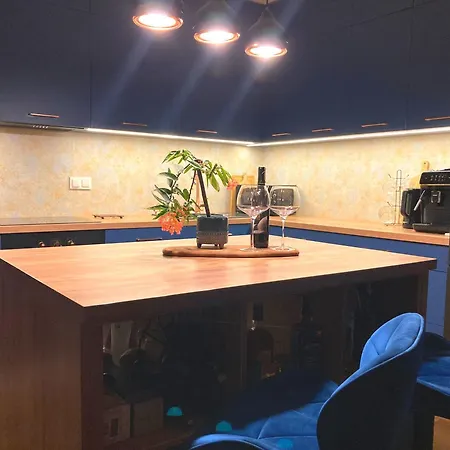 Gold - Podziemny Garaz Blisko Stadionu I Lotniska - Wygoda, Styl I Komfort Appartement Poznań
